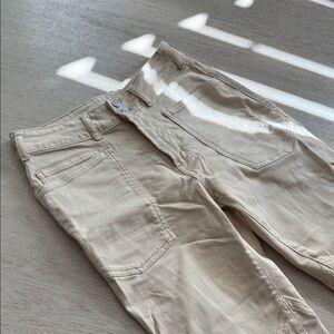 The Wanderer Mid-Rise Relaxed-Leg
Jeans by Pilcro